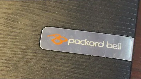 Как разобрать ноутбук Packard bell PEW91
