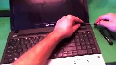 Gateway NE56 Laptop Screen Replacement Procedure